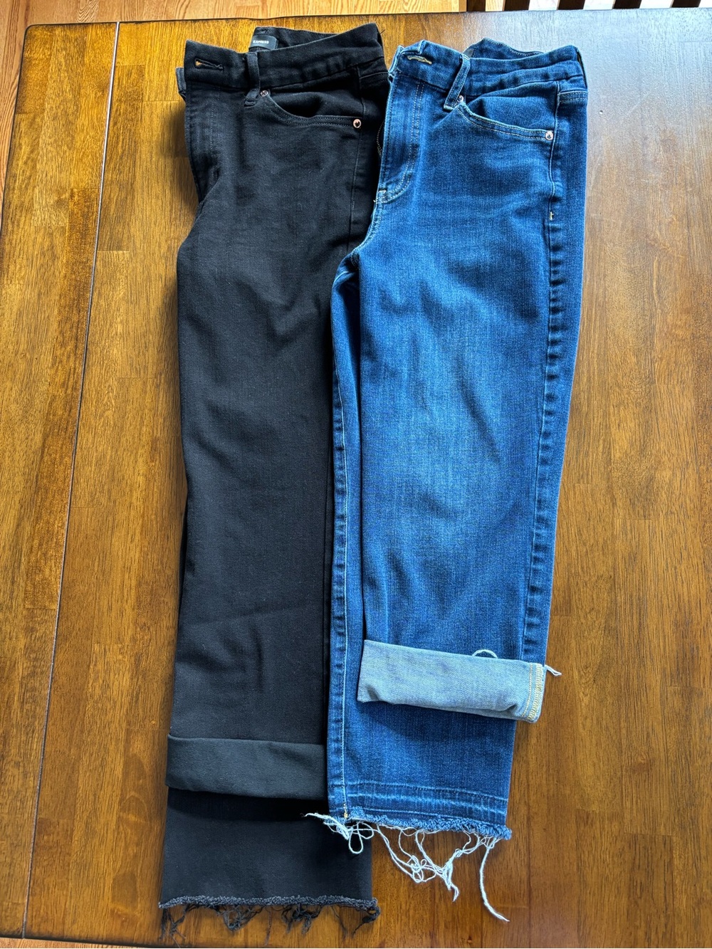 Express Women’s Jeans M 6/8/10 Cropped Flare & Straight Ankle 2 Pair Lot